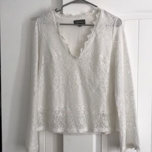 Whit lace long sleeve